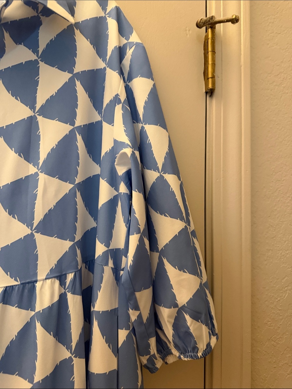 Blue & White Geometric tiered Maxi Dress with Collar and 3/4 sleeves Never worn - Picture 3 of 3
